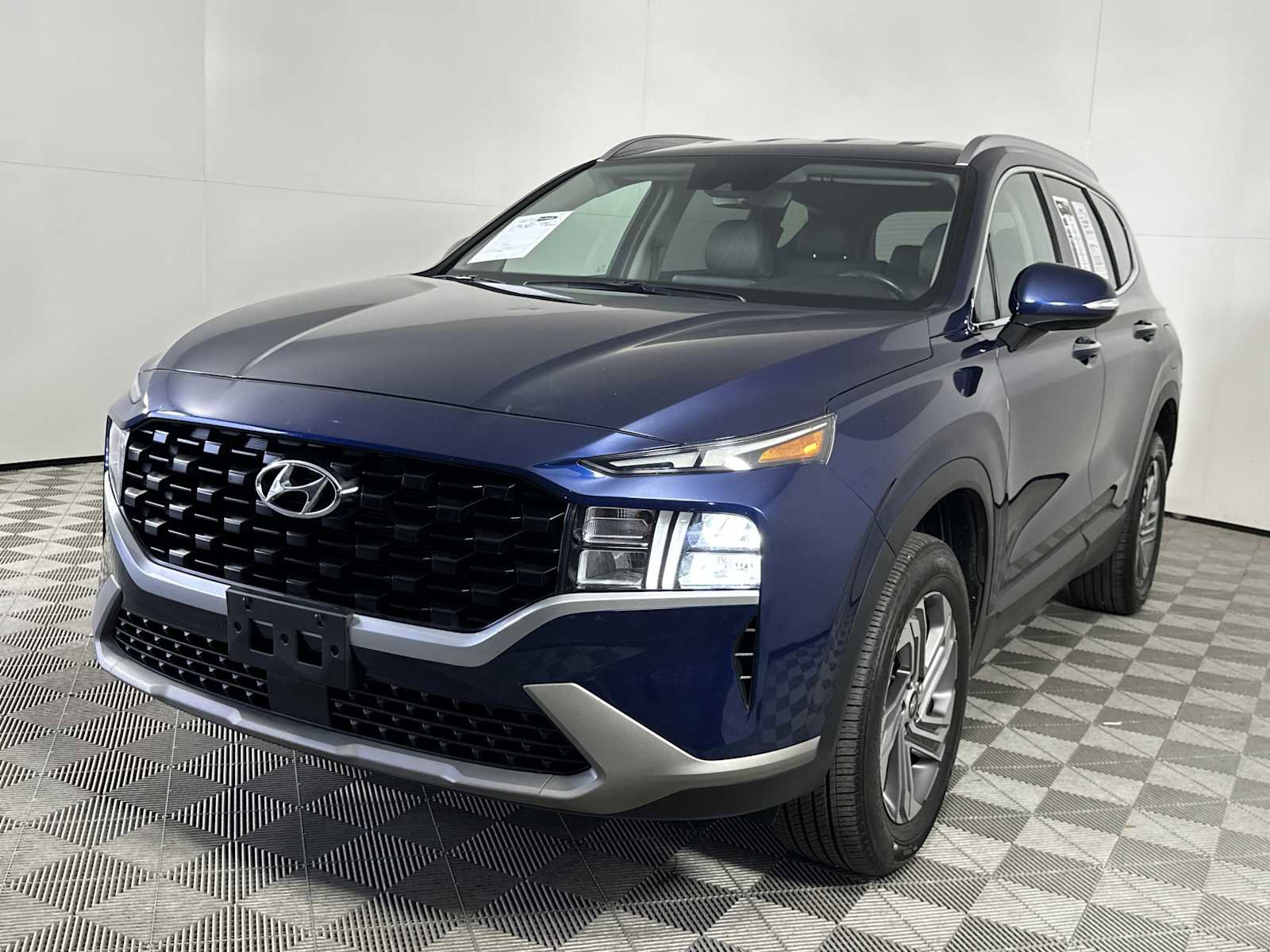 Used 2023 Hyundai Santa Fe SEL AWD/4WD image 4