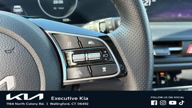 Certified 2024 Kia Seltos SX w/ SX Sunroof Package AWD/4WD image 14