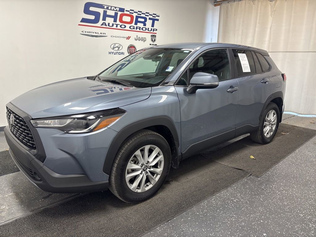 Used 2024 Toyota Corolla Cross LE