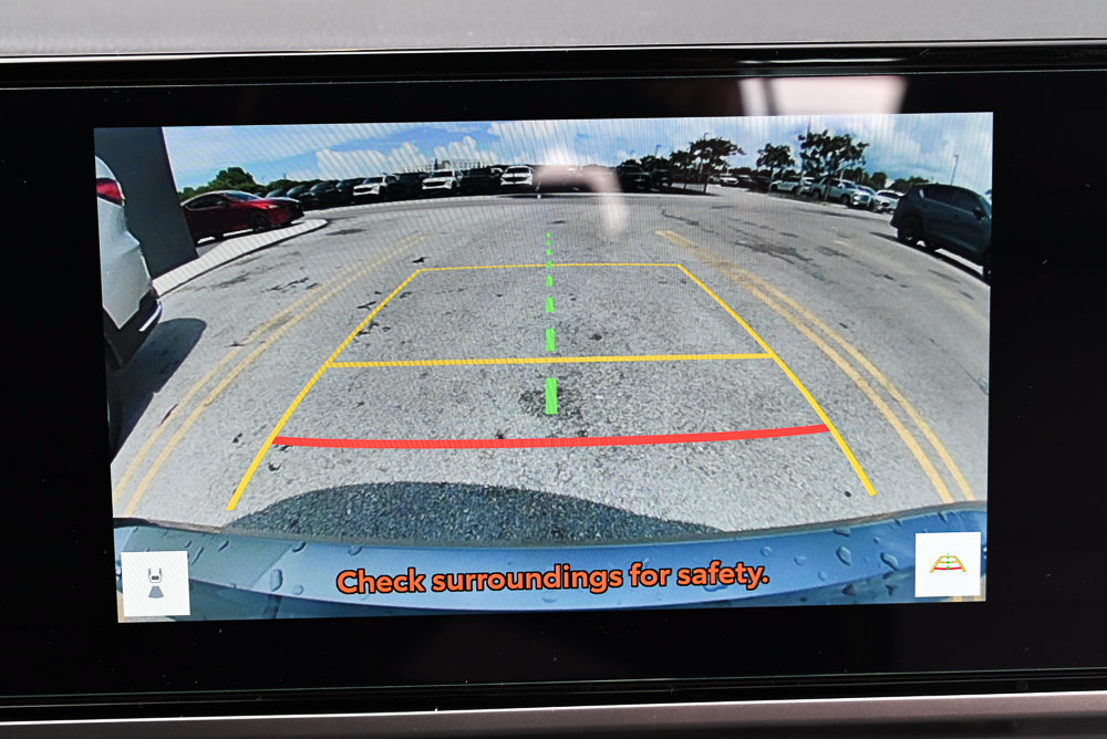 Used 2025 Toyota Camry SE w/ Multimedia Upgrade Package FWD image 17