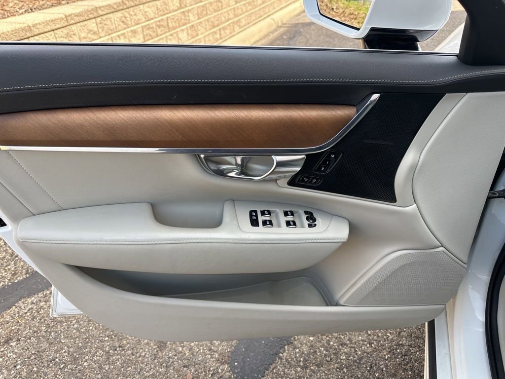 Used 2020 Volvo S90 T6 Inscription w/ Protection Package Premier image 41