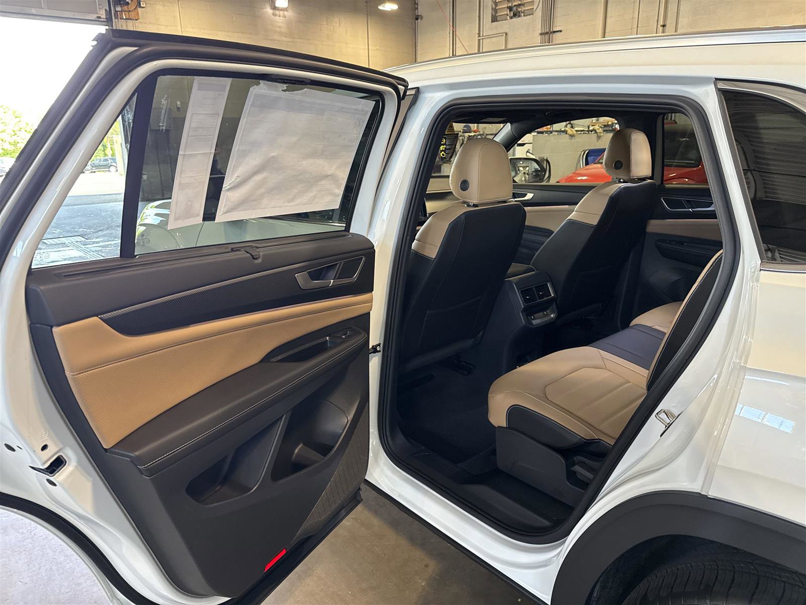 New 2025 Volkswagen Atlas Cross Sport SEL image 26