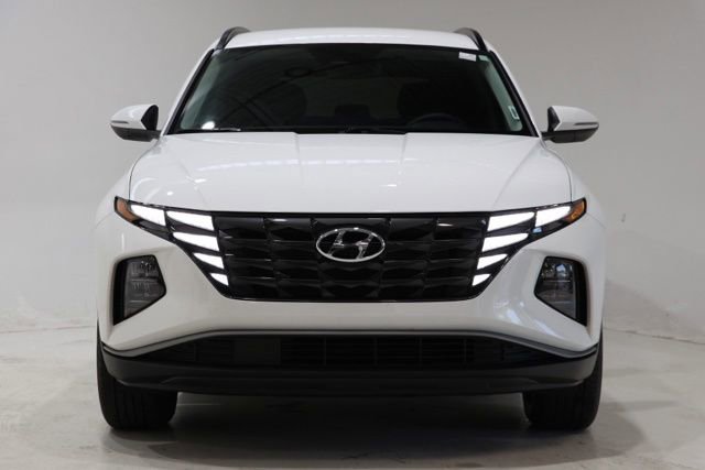 Used 2023 Hyundai Tucson SEL FWD image 2