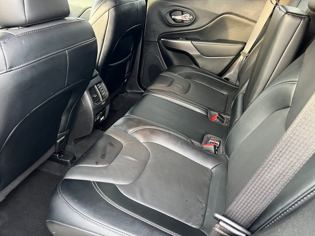 Used 2022 Jeep Cherokee Latitude Lux image 12