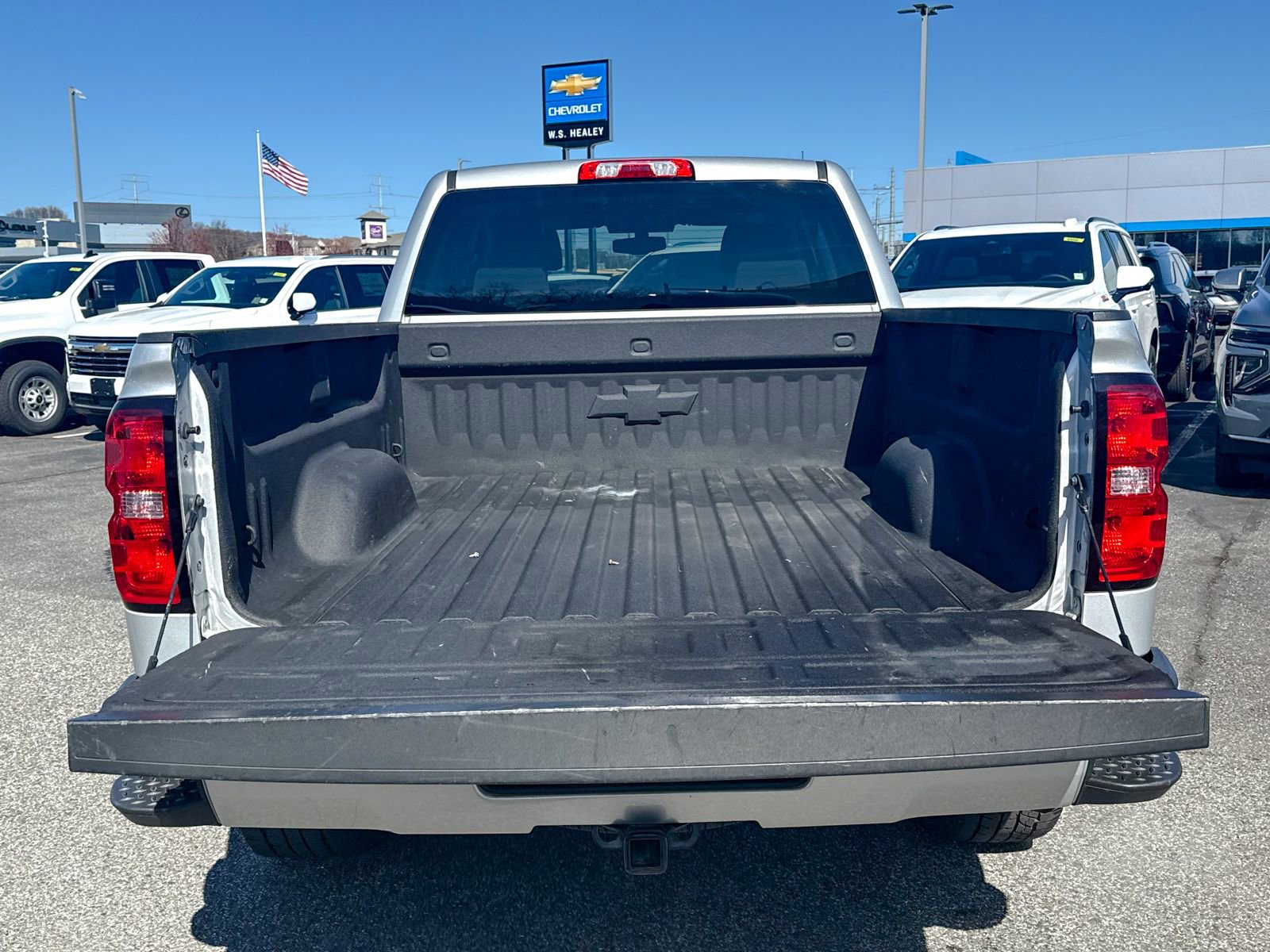 Used 2018 Chevrolet Silverado 1500 Custom w/ Custom Value Package image 13