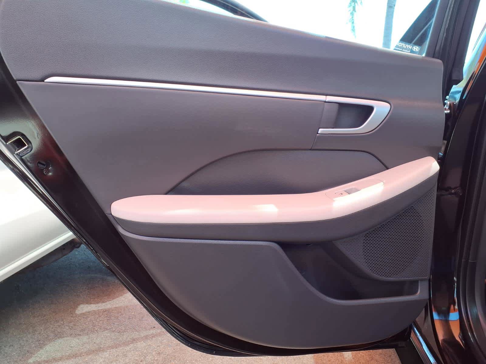 Used 2025 Hyundai Sonata SEL FWD image 19