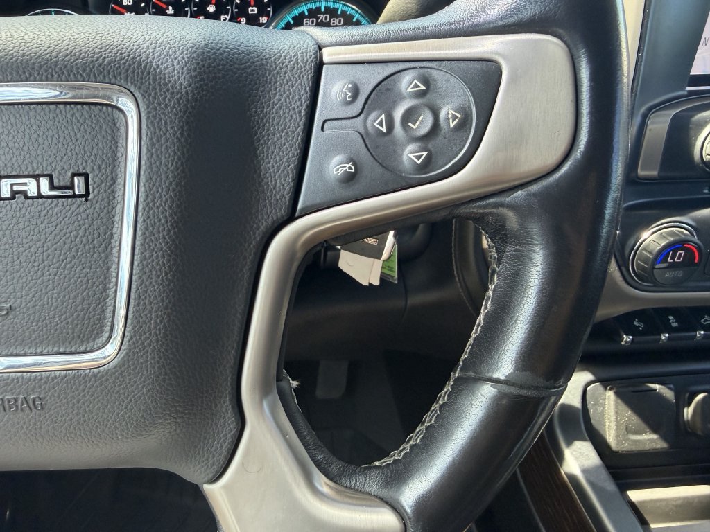 Used 2019 GMC Sierra 2500 Denali w/ Duramax Plus Package AWD/4WD image 17