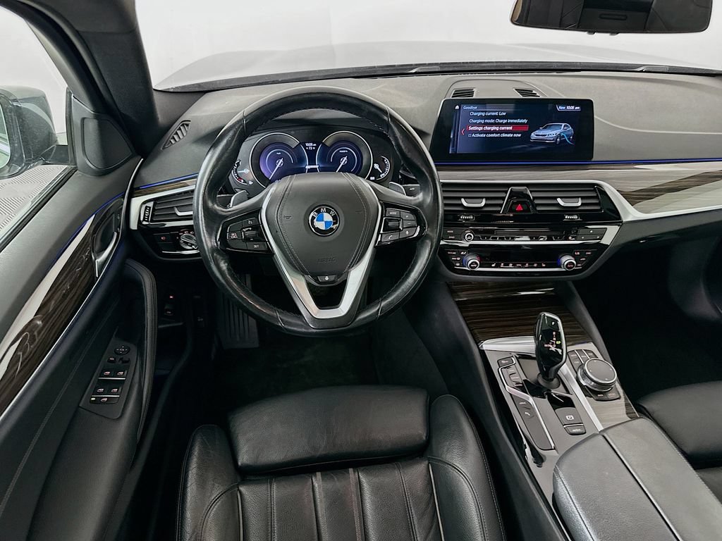 Used 2018 BMW 530e xDrive AWD/4WD image 30
