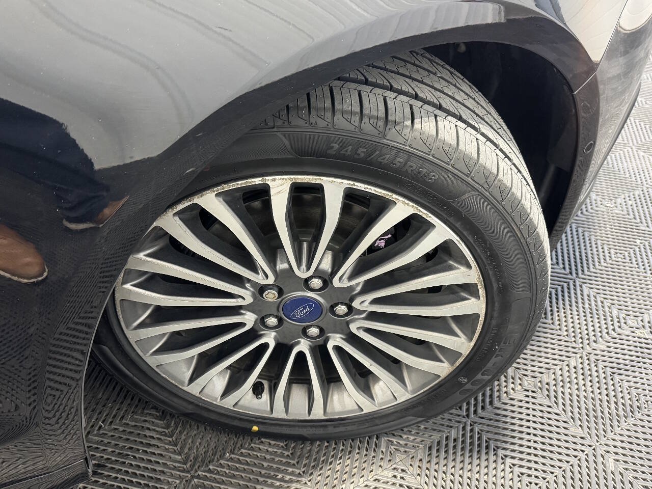 Used 2017 Ford Fusion Energi Titanium FWD image 46