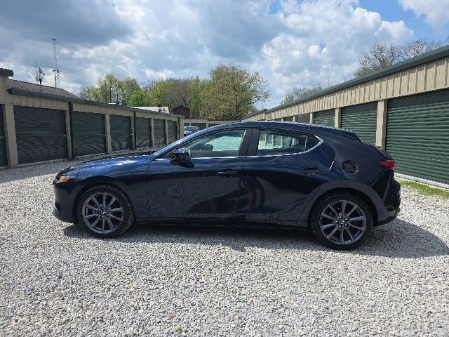 Used 2023 MAZDA MAZDA3 s FWD image 2