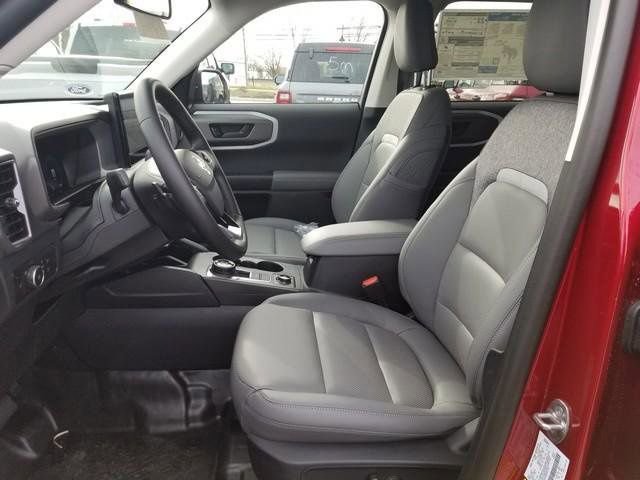 New 2025 Ford Bronco Sport Badlands image 16