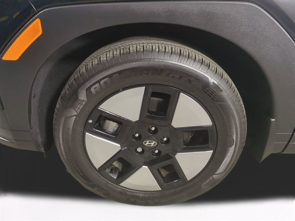 Certified 2026 Hyundai Santa Fe SE image 11