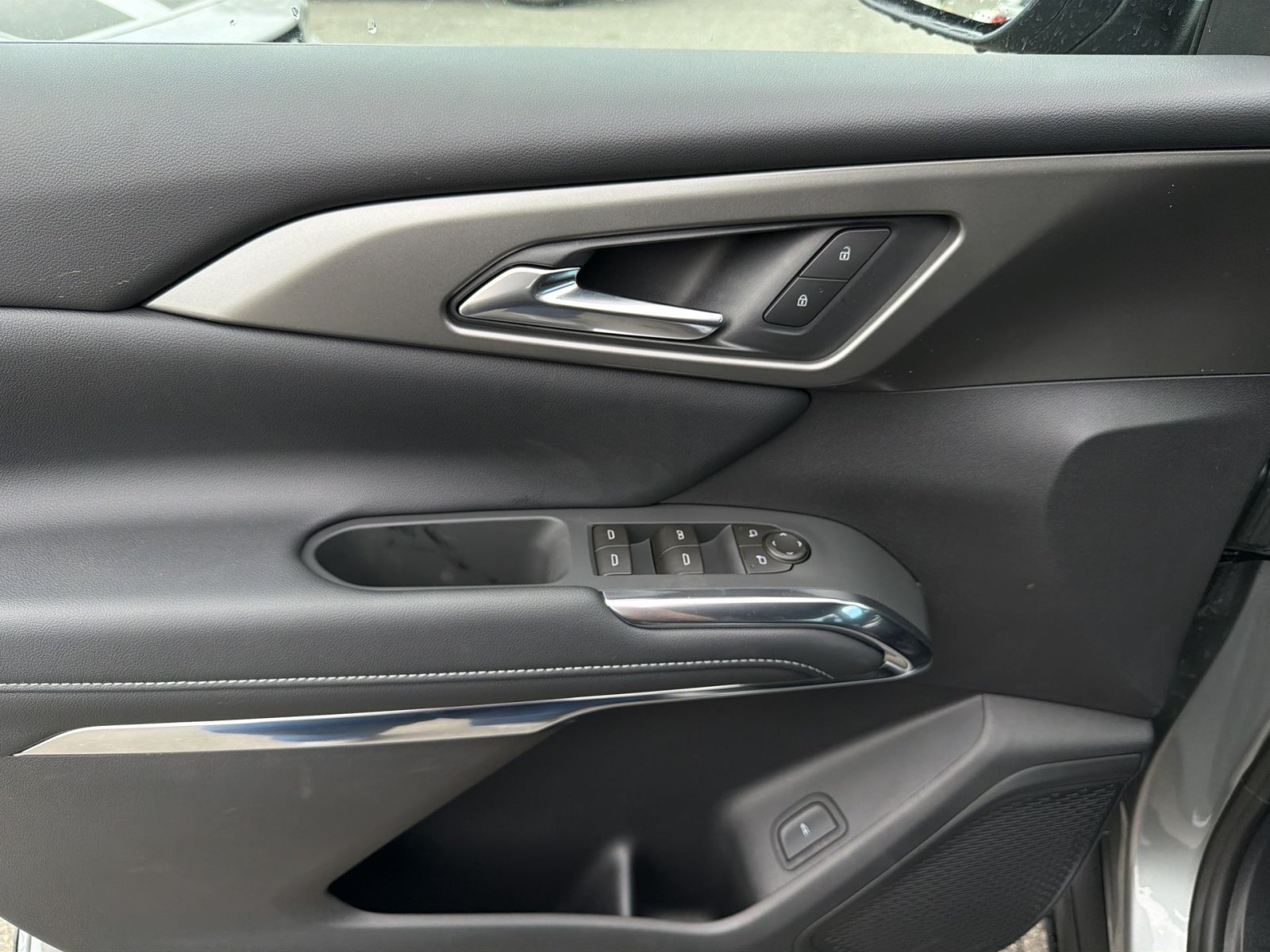 New 2026 Chevrolet Traverse LT FWD image 15
