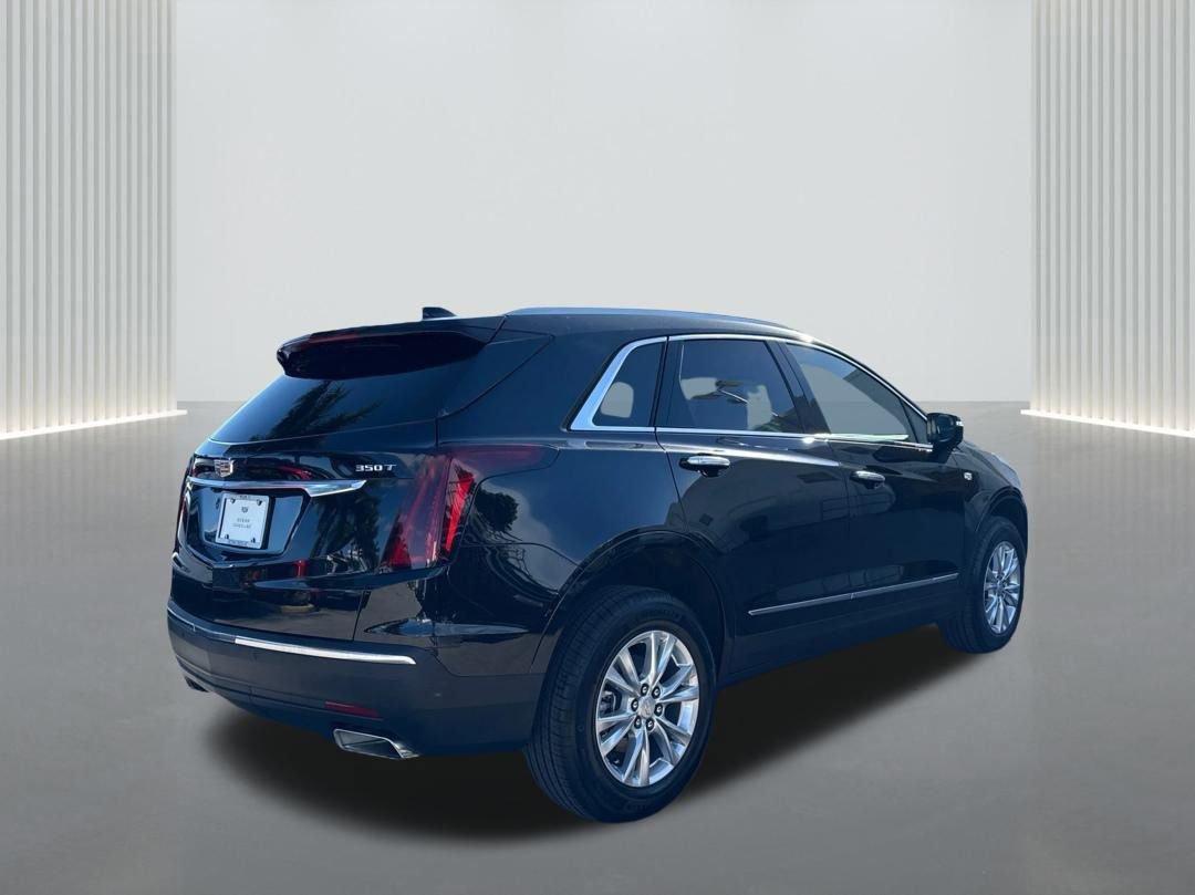 New 2025 Cadillac XT5 Luxury image 5