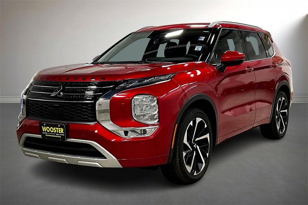 Used 2022 Mitsubishi Outlander SEL image 3