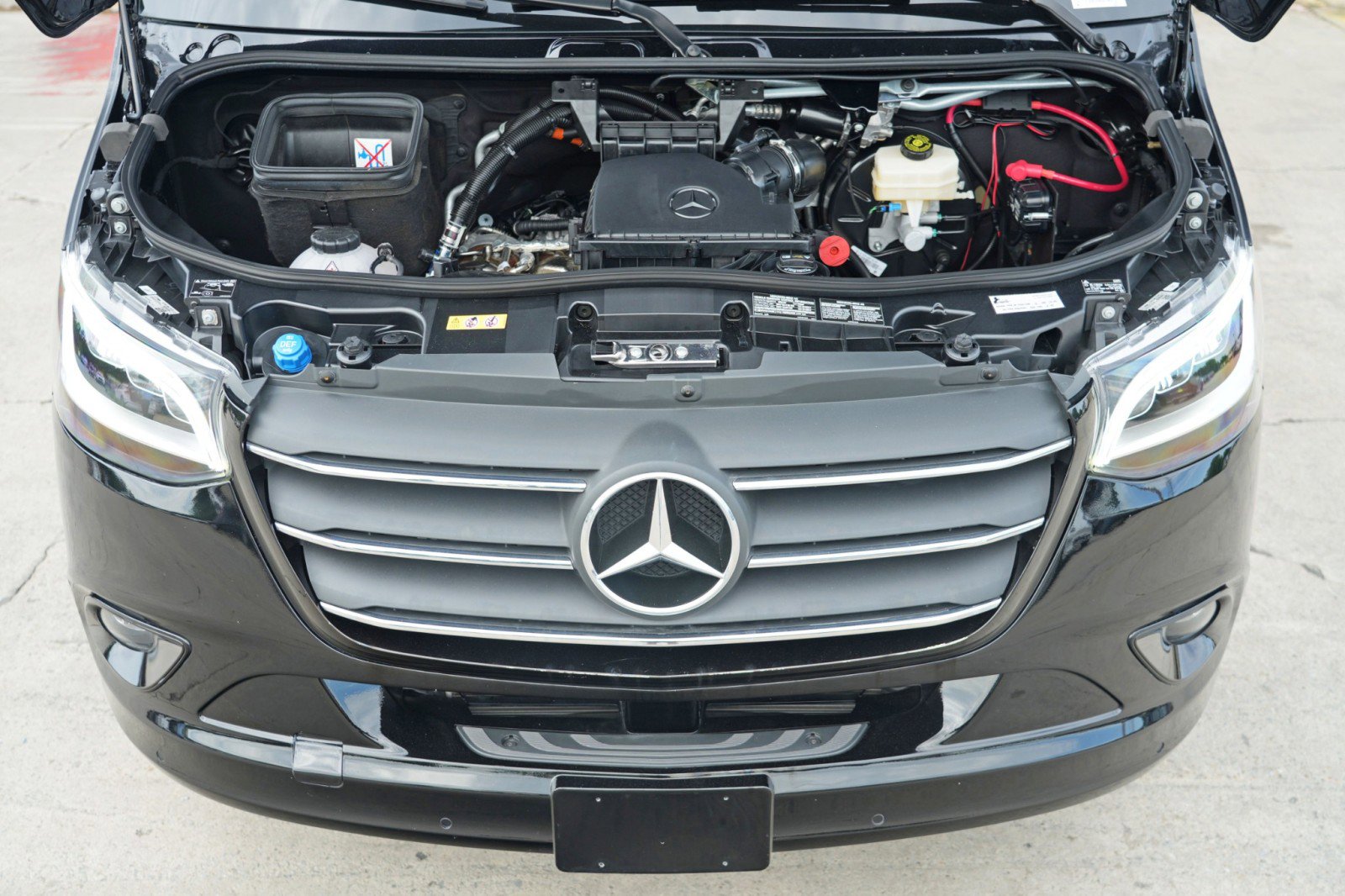 Used 2023 Mercedes-Benz Sprinter 3500 image 8