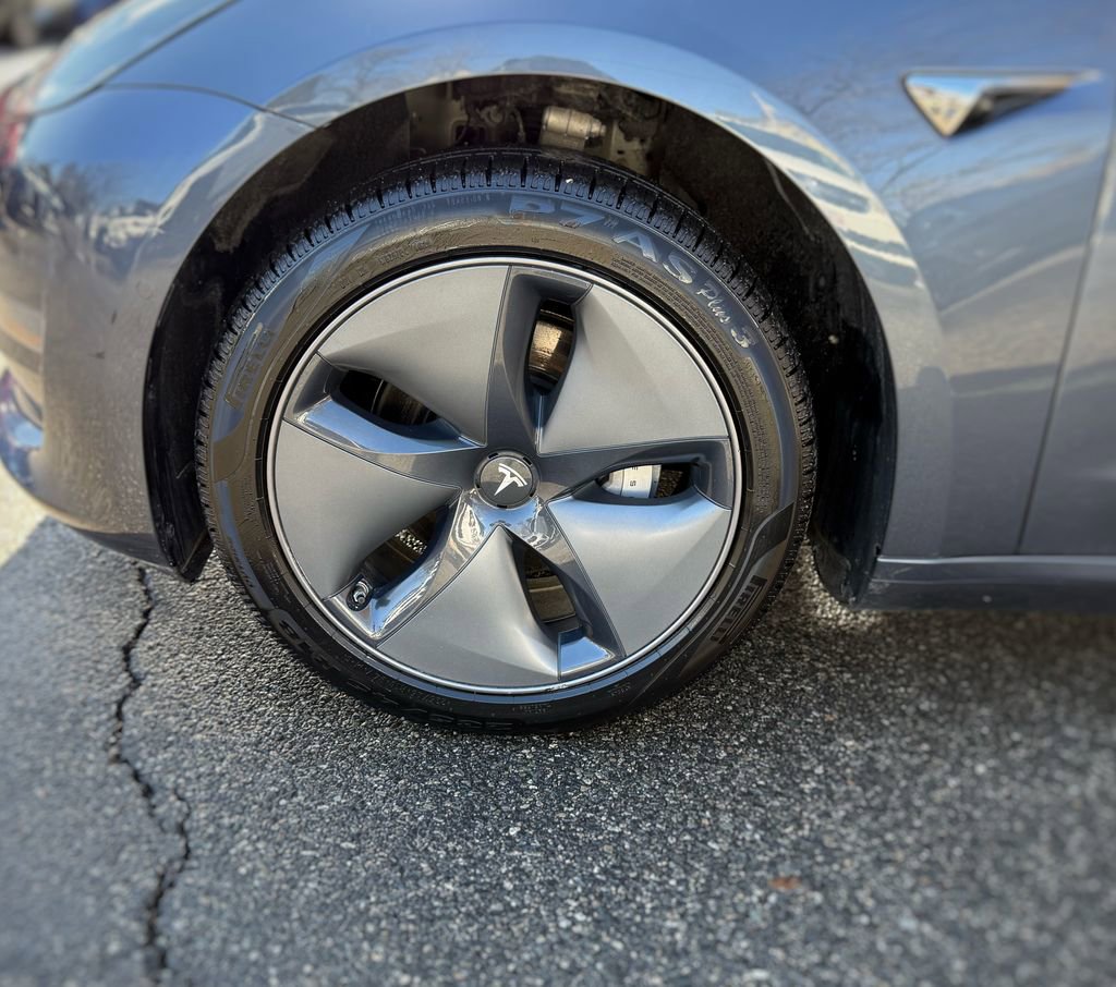 Used 2020 Tesla Model 3 Standard Range Plus image 18