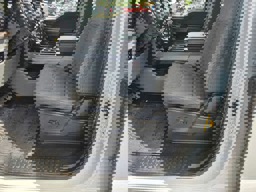 Used 2024 Ford F150 XLT w/ Mobile Office Package image 18