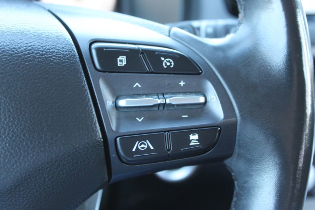 Used 2023 Hyundai Kona Limited image 30