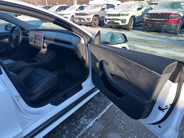 Used 2024 Tesla Model 3 Performance image 6