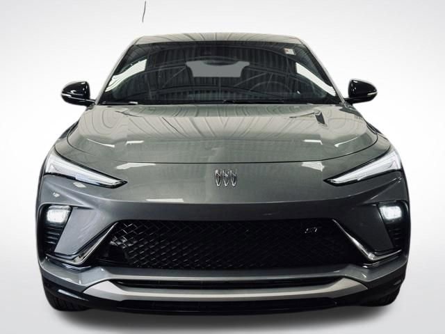 Used 2025 Buick Envista Sport Touring image 3