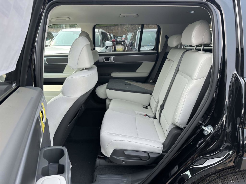 New 2026 Hyundai Santa Fe SE AWD/4WD image 12