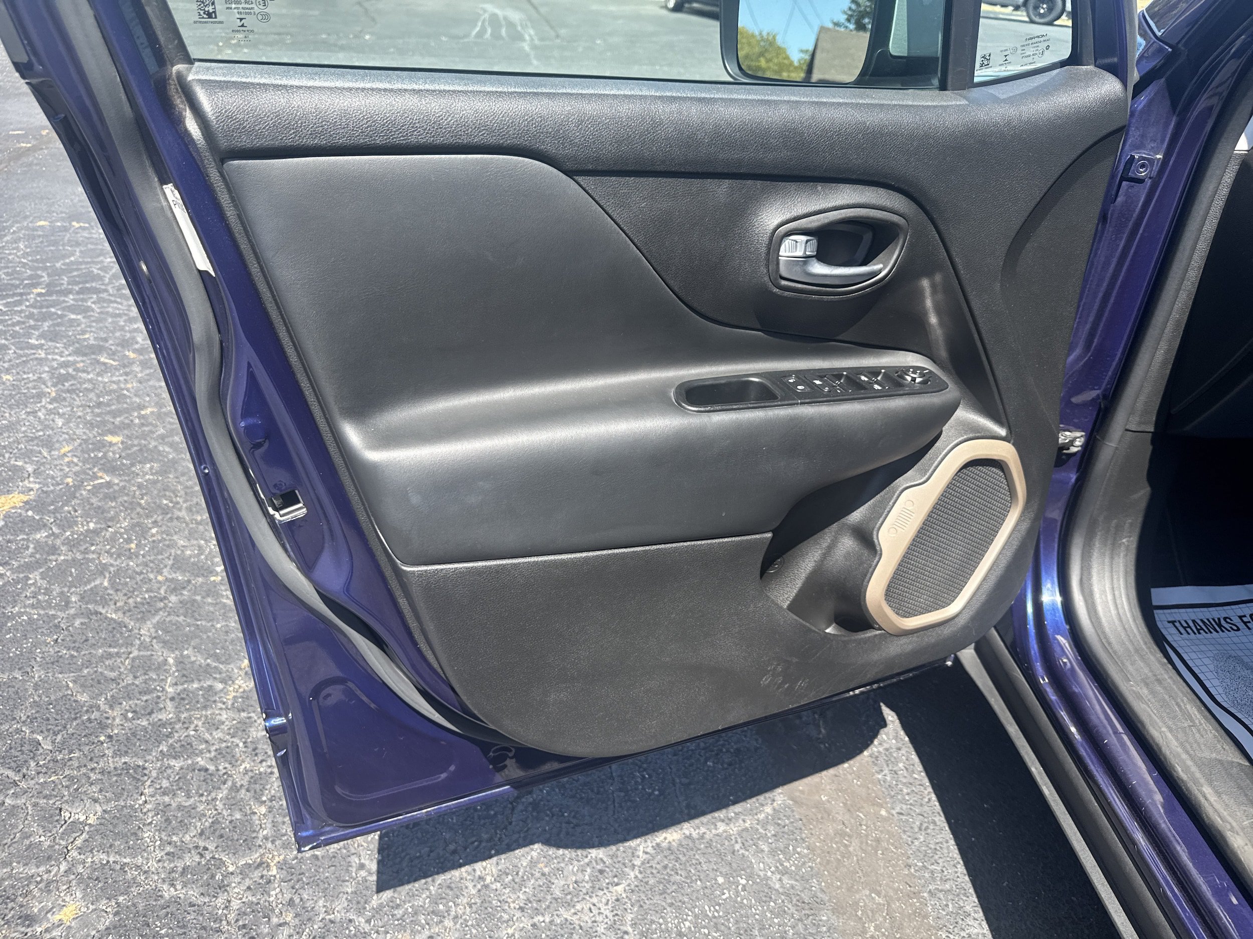 Used 2017 Jeep Renegade Limited FWD image 5