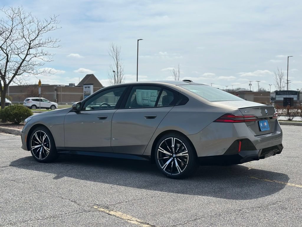 New 2026 BMW 530i xDrive w/ M Sport Package AWD/4WD image 5