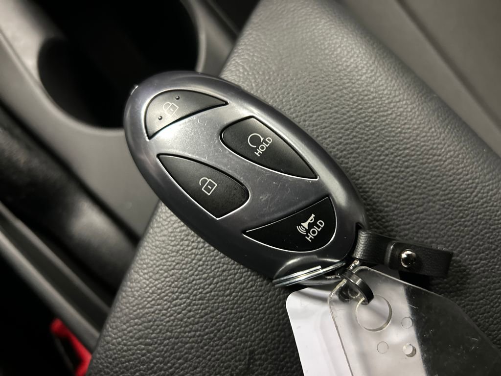 Used 2025 Hyundai Elantra Sport image 20