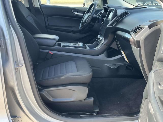 Used 2024 Ford Edge SE image 23