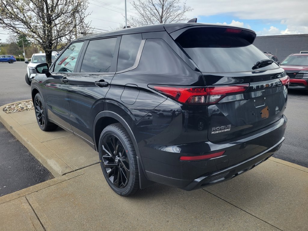 New 2026 Nissan Rogue SL w/ Family Package AWD/4WD image 8