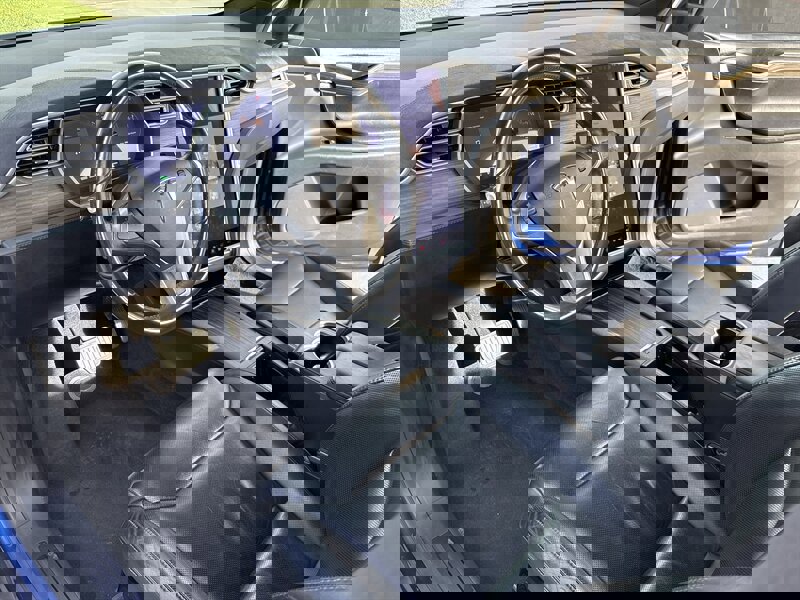 Used 2016 Tesla Model X 90D image 22