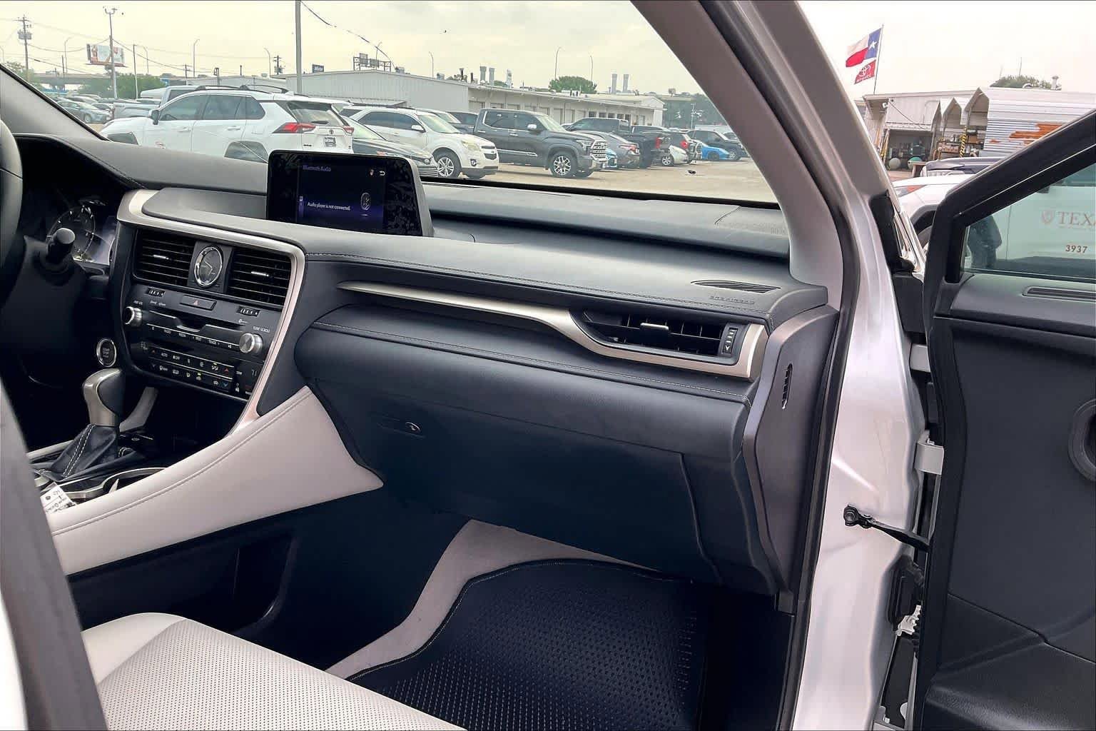Used 2017 Lexus RX 350 FWD w/ Accessory Package image 16
