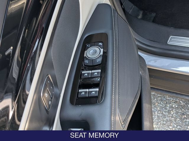 Used 2024 Lincoln Nautilus Reserve AWD/4WD image 12