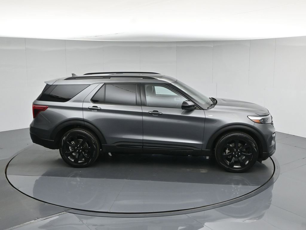 Used 2023 Ford Explorer ST-Line w/ Class IV Trailer Tow Package RWD image 59