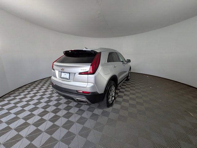 Certified 2022 Cadillac XT4 Premium Luxury w/ Enhanced Visibility Package image 5