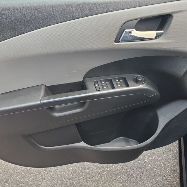 Used 2012 Chevrolet Sonic LT image 12