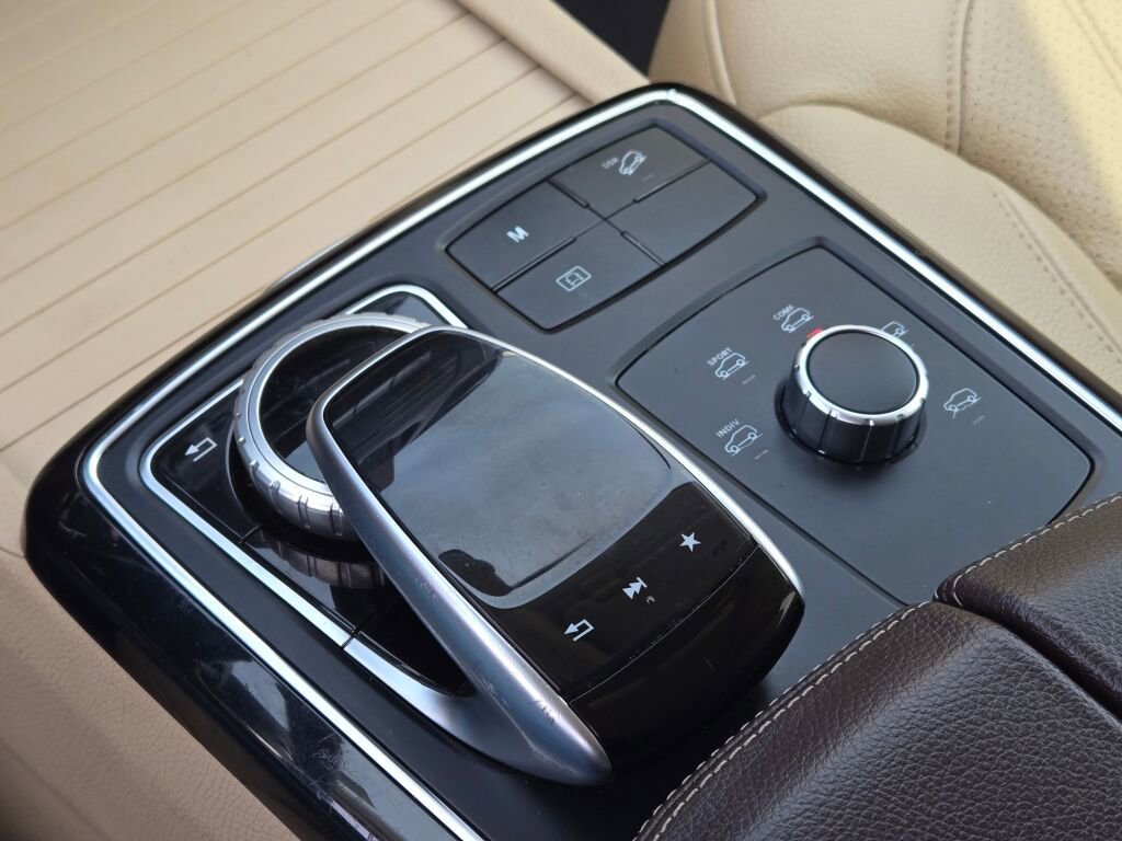 Used 2018 Mercedes-Benz GLE 350 4MATIC image 40