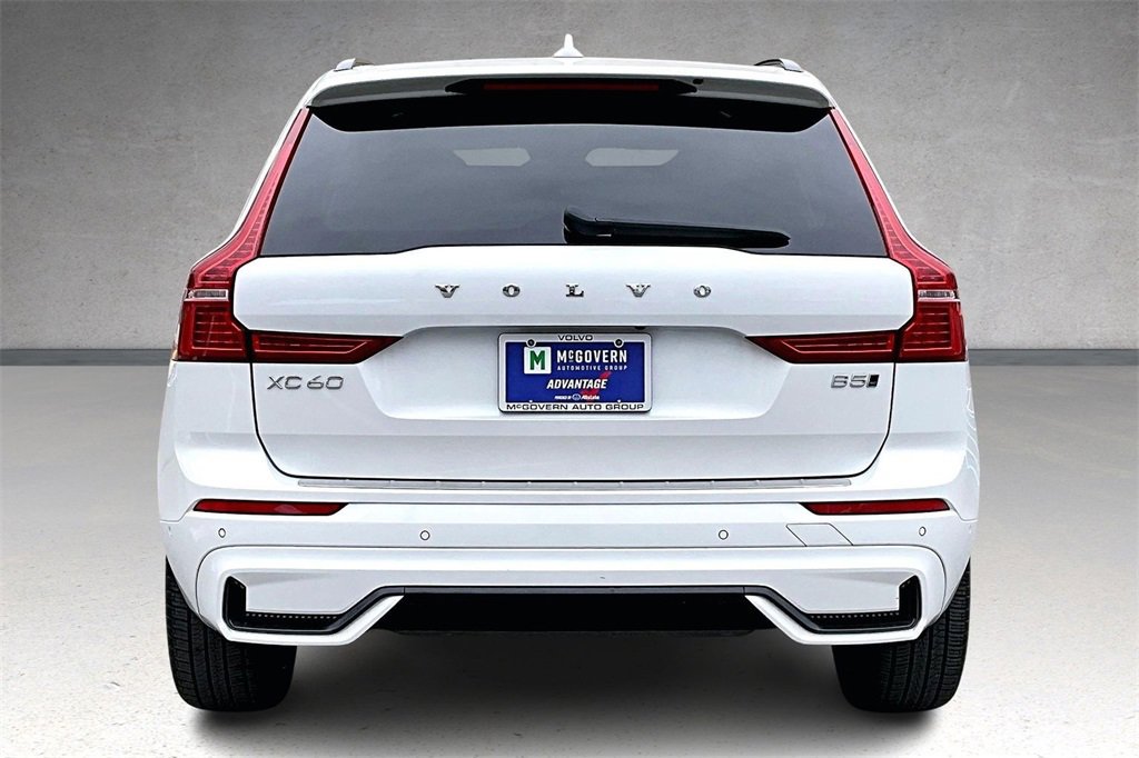 Used 2023 Volvo XC60 B5 Ultimate image 5