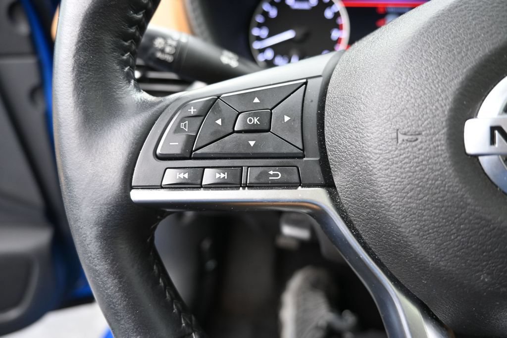 Used 2023 Nissan Sentra SV w/ SV Premium Package FWD image 16