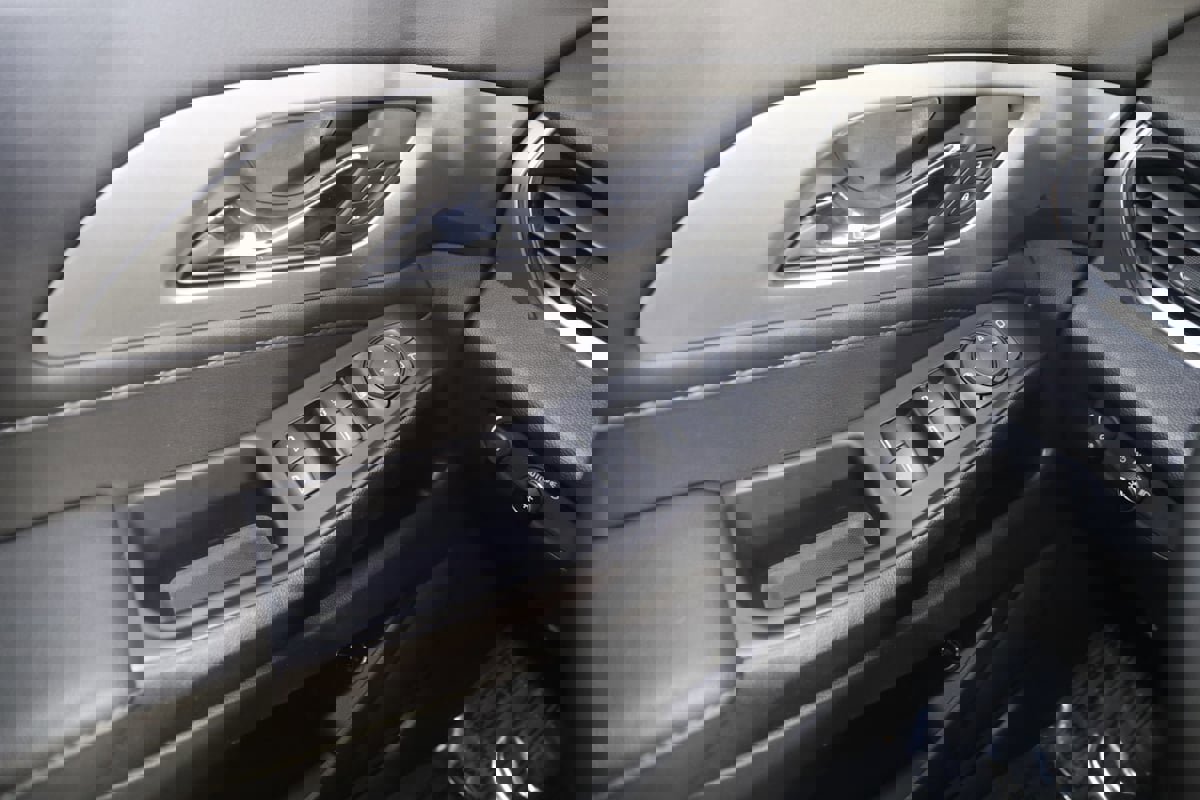 Used 2023 Chevrolet Traverse LT image 29