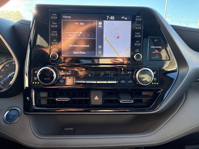 Used 2022 Toyota Highlander Limited AWD/4WD image 18