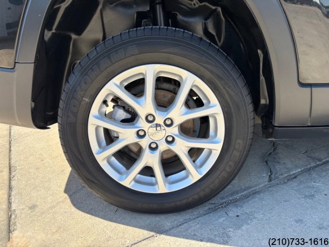 Used 2014 Jeep Cherokee Latitude image 31