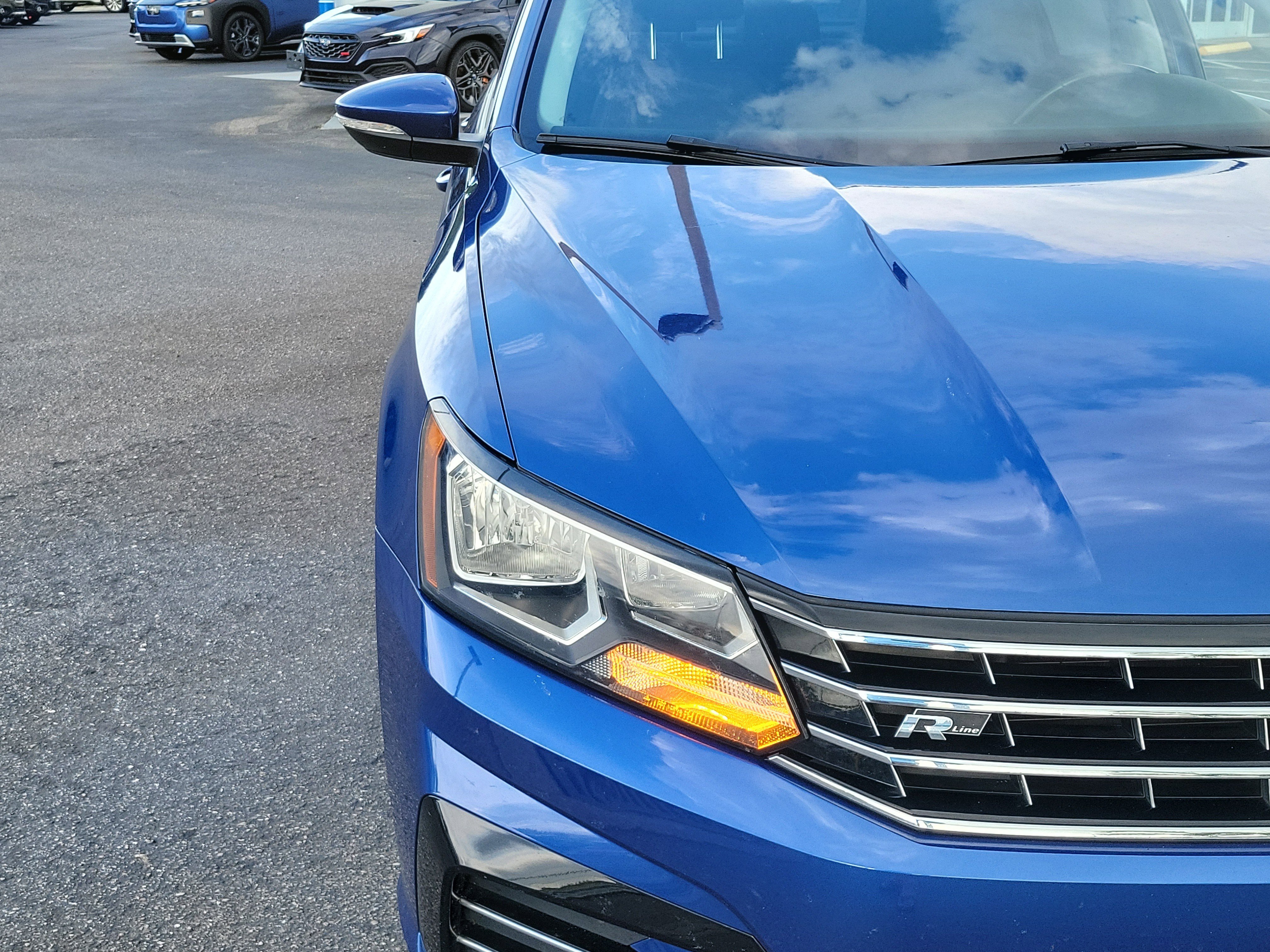 Used 2017 Volkswagen Passat 1.8T R-Line FWD image 7