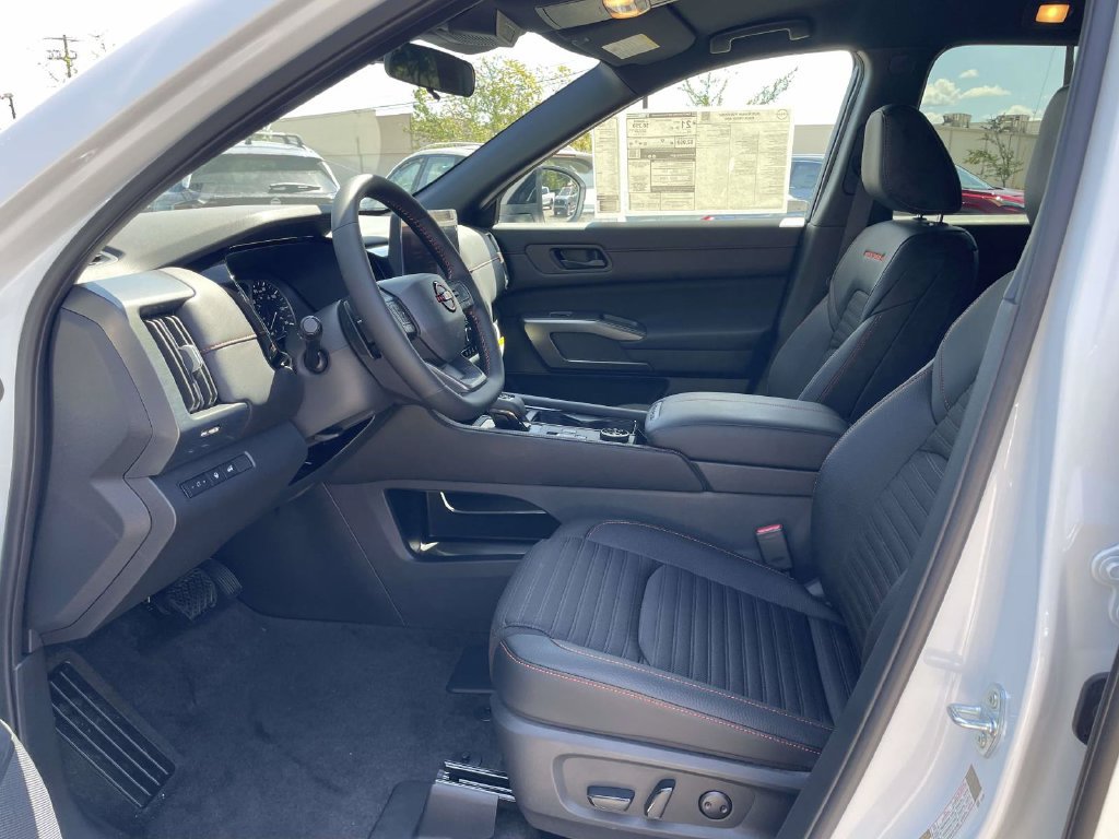 New 2026 Nissan Pathfinder Rock Creek AWD/4WD image 10