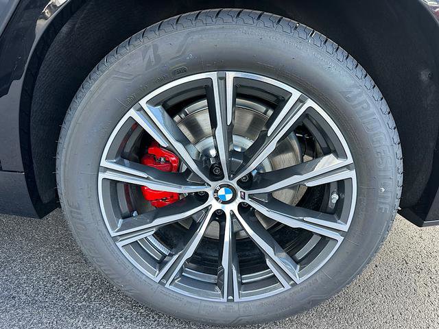 New 2026 BMW X5 M60i image 7