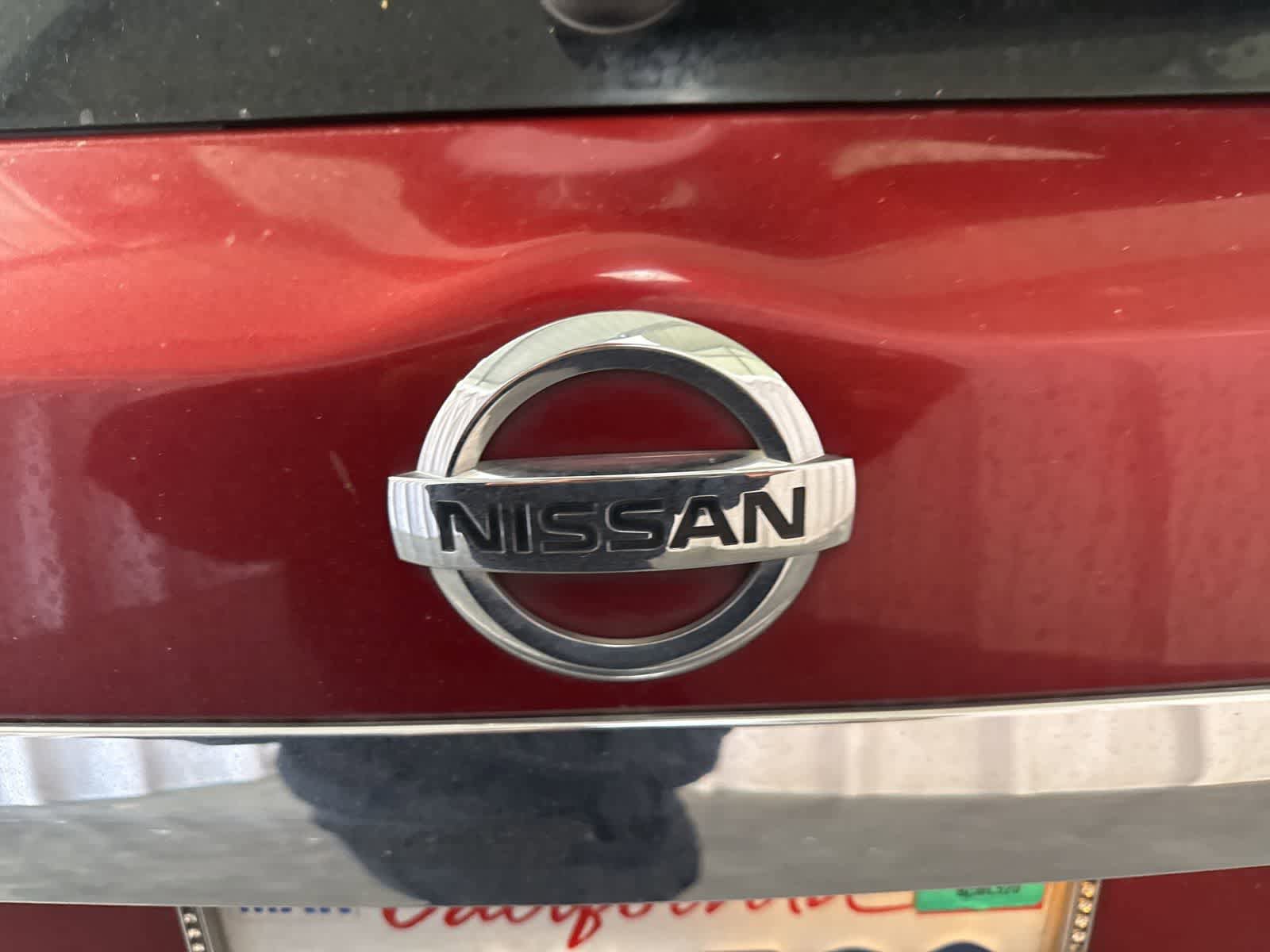 Used 2018 Nissan Pathfinder Platinum FWD image 14