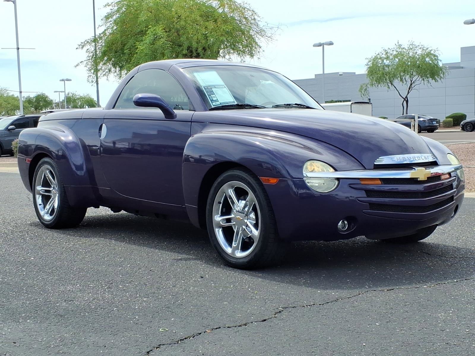 Used 2004 Chevrolet SSR w/ Preferred Equipment Group RWD image 1