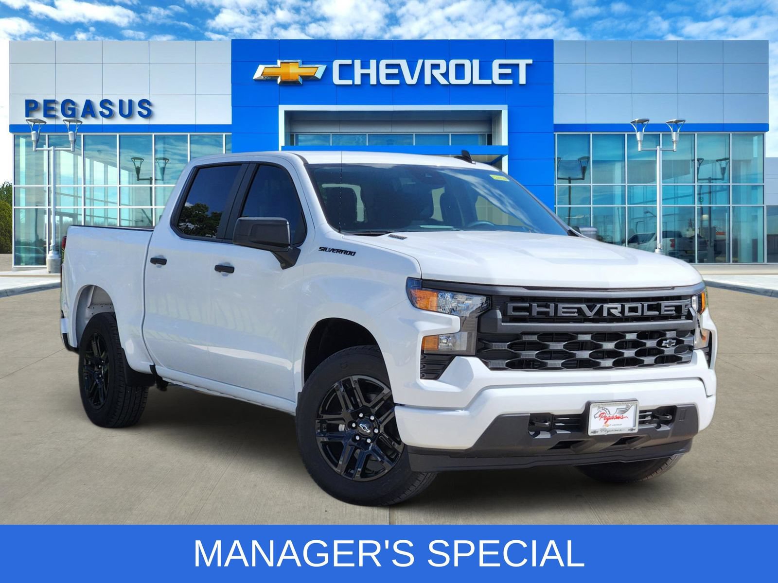 New 2026 Chevrolet Silverado 1500 Custom w/ LPO, Dark Essentials Package RWD 360° Tour