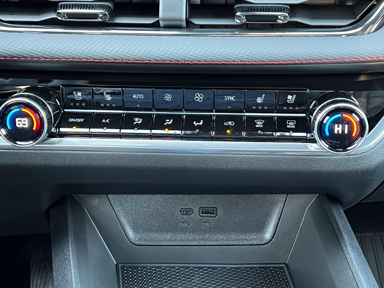 New 2027 Chevrolet Equinox RS w/ Safety and Technology Package AWD/4WD image 29